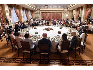 Kahraman'dan kadın milletvekilleri ve 15 Temmuz şehit yakınlarına iftar