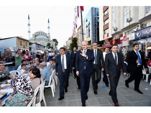 Kurtulmuş, Esenler’de Ordulularla iftarda bir araya geldi