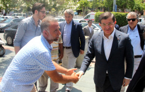 Eski Başbakan Davutoğlu: "Herkes Ata Dostu"