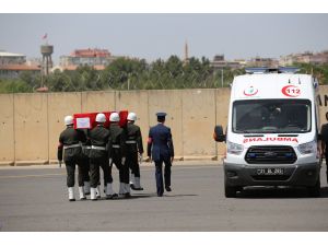 Diyarbakır'da şehit asker için tören