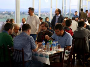 Konevi-Der'den öğretmenlere iftar