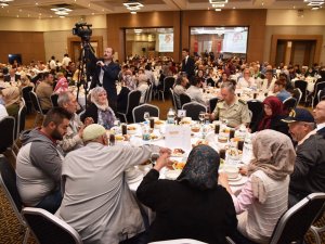 Başkan Altay, şehit ve gazi ailelerini ağırladı