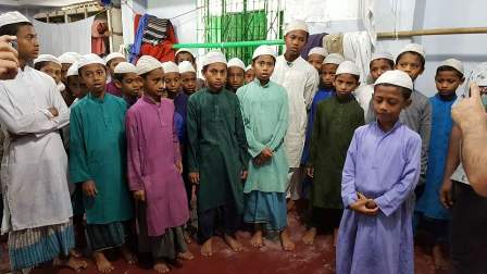 Ribat Bangladeş'te yetimlerle buluştu