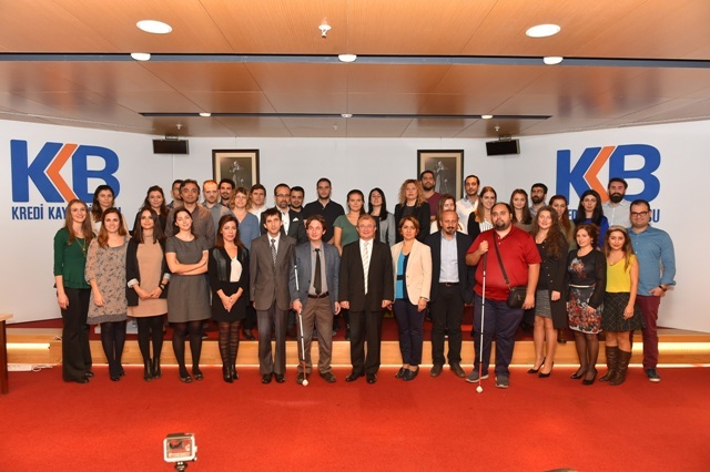 2 bini aşkın soru ‘Sesli Soru Bankası’ seslendirildi