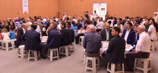 Muhtarlar ve mahalle başkanları iftarda buluştu