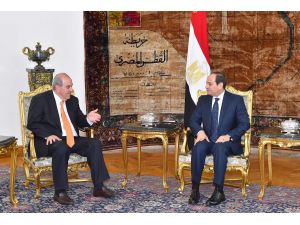 Irak Cumhurbaşkanı Yardımcısı Allavi Mısır'da