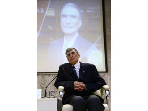 Aziz Sancar, Azerbaycanlı öğrencilerle buluştu