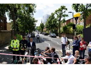 Londra'da 24 katlı binadaki yangın