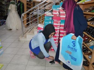Başucu bayramlıkları gülümsetiyor
