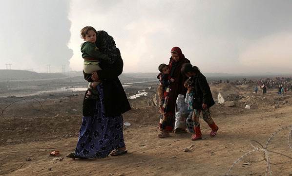 DEAŞ Musul'da 100 bin sivili canlı kalkan yaptı