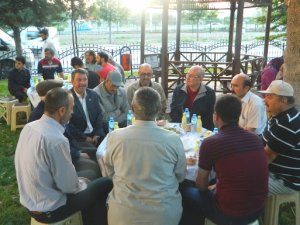 Türk Bir-Dev’den Konya Şehit Ailelerine iftar yemeği