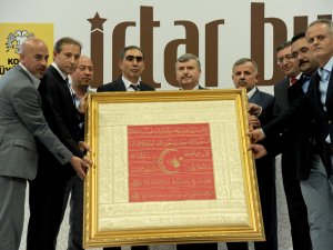Esnaf Odalarından Başkan Akyürek’e ‘Ahi Sancağı’