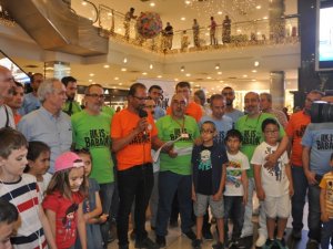 Babalar çocuklarıyla eğlendi