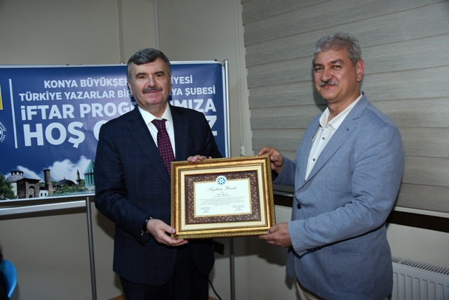 Akyürek, TYB üyeleriyle buluştu