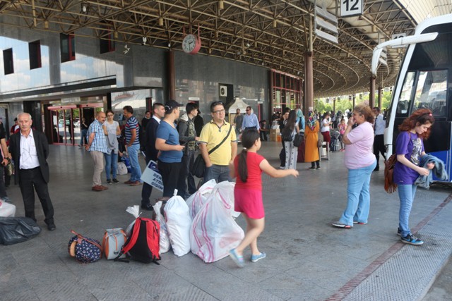 ​Otogarda bayram yoğunluğu