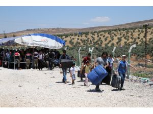 Türkiye'den Suriye'ye geçişler sona erdi