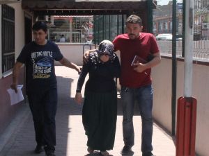 GÜNCELLEME - Annenin bebeğini susturmak isterken öldürdüğü iddiası