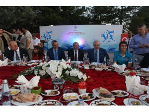 Şimşek Batman'da konuştu: 2017 daha iyi olacak