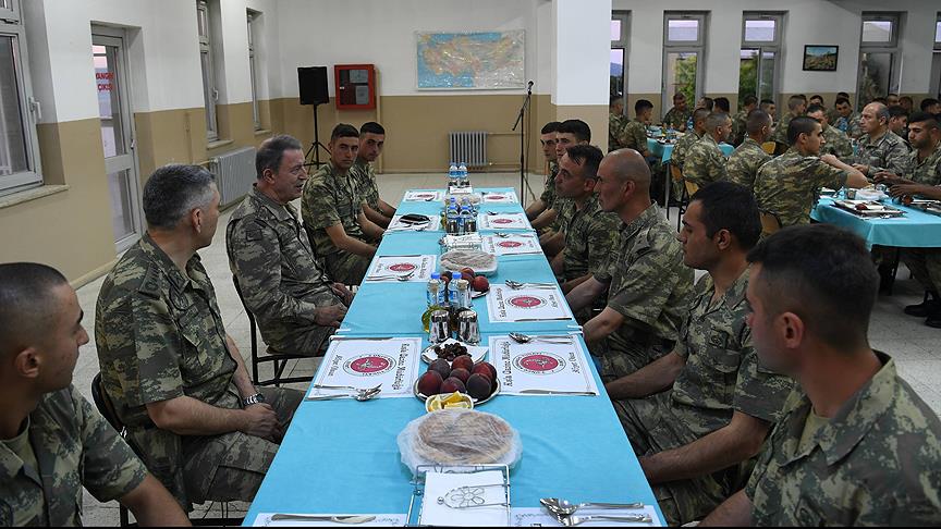 Komuta kademesinden Siirt'te iftar