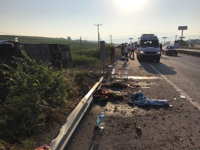 Balıkesir'de Otobüs Devrildi: 1 Ölü, 47 Yaralı