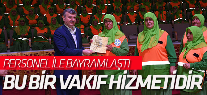 Başkan Akyürek, Belediye Personeliyle Bayramlaştı