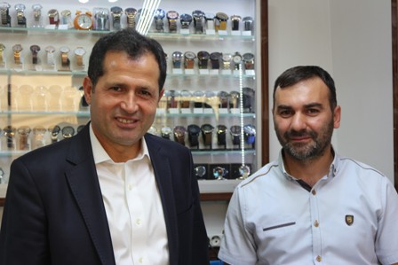 Altunyaldız, esnafla bayramlaştı
