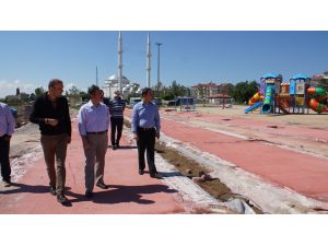 Başkan Acehan, Çubukabad Parkı'nda incelemede bulundu