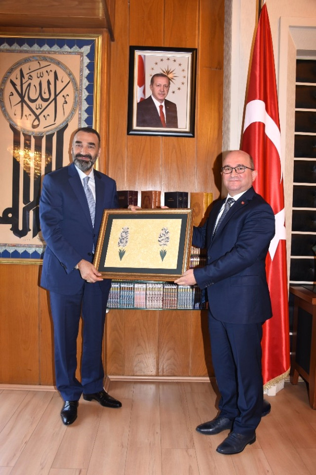 Belh Valisi Ata Muhammed Nur'dan Büyükşehir'e Ziyaret