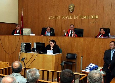 Kocasının bıçakla ölümüne sebep olan kadın serbest kaldı