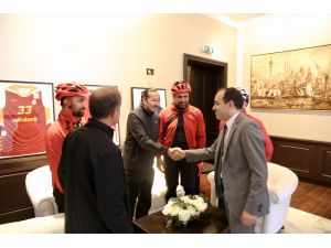 15 Temmuz şehitleri için pedal çeviriyorlar