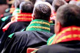 Eski yüksek yargı üyeleri hakim karşısında