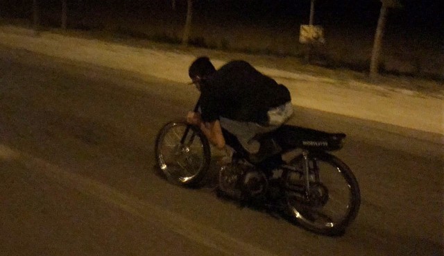 Motosikletçilerin ölümle dansı