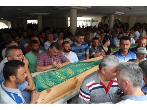 Rize'de düştüğü derede cesedi bulunan iş adamı toprağa verildi