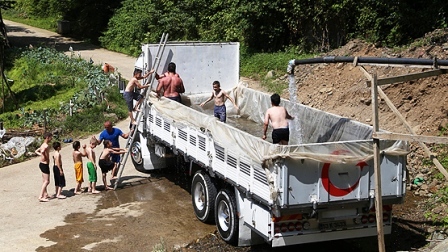 Çocuklar için 'mobil havuz' servisi