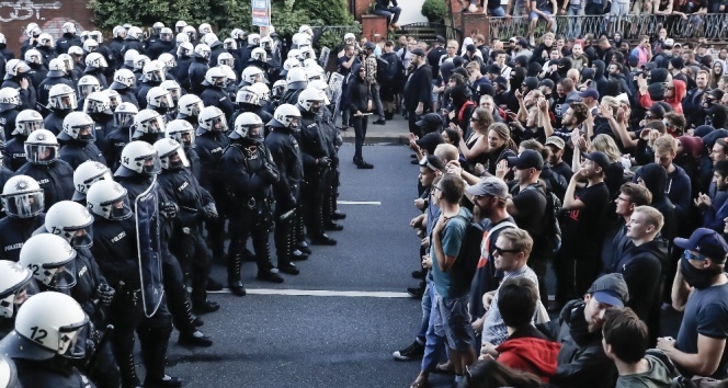 Hamburg sokaklarında G-20 protestosu sürüyor
