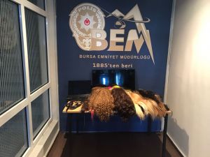 Bursa'da kadın kuaföründen "peruk" hırsızlığı