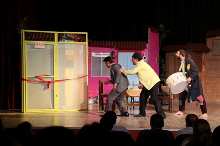 "Miras" oyunu Akşehirlilerle buluştu