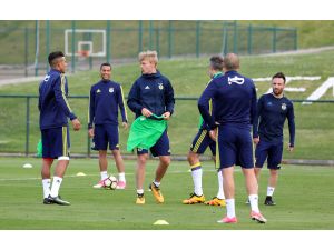 Fenerbahçe'de yeni sezon hazırlıkları sürüyor