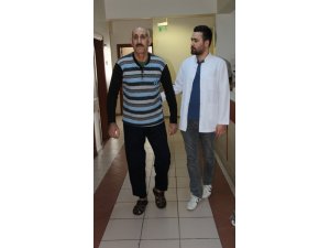 Ayağını makineye kaptırdı, 1 yıllık tedavinin ardından sağlığına kavuştu