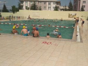 Seydişehir Belediyesi yüzme havuzu hizmete açıldı