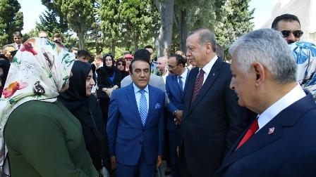 Erdoğan ve Yıldırım 15 Temmuz Şehitliğini ziyaret ediyor