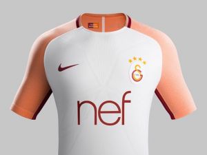 Galatasaray'ın dış saha forması satışa sunuldu