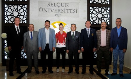 Dünya Şampiyonundan ziyaret