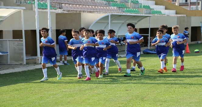Futbolun Fabrikasında geleceğin yıldızları yetişiyor