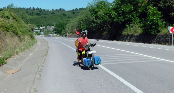 6 yılda 30 ülke dolaştı