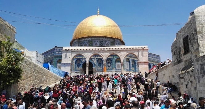 Mescidi Aksa'da silahlı çatışma!
