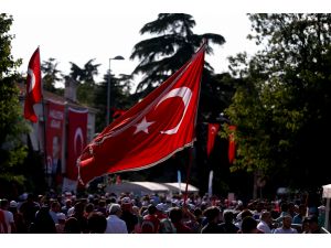 İstanbul'daki "Milli Birlik Yürüyüşü" başladı