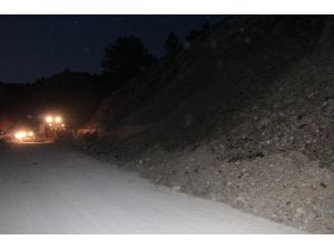 Beypazarı'nda toprak kayması