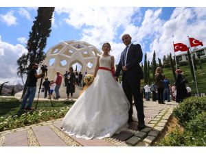 "Şehitler Makamı"na yoğun ilgi