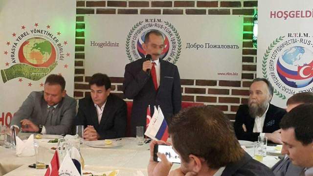 Putin'in Baş Danışmanından Onur Nişanı